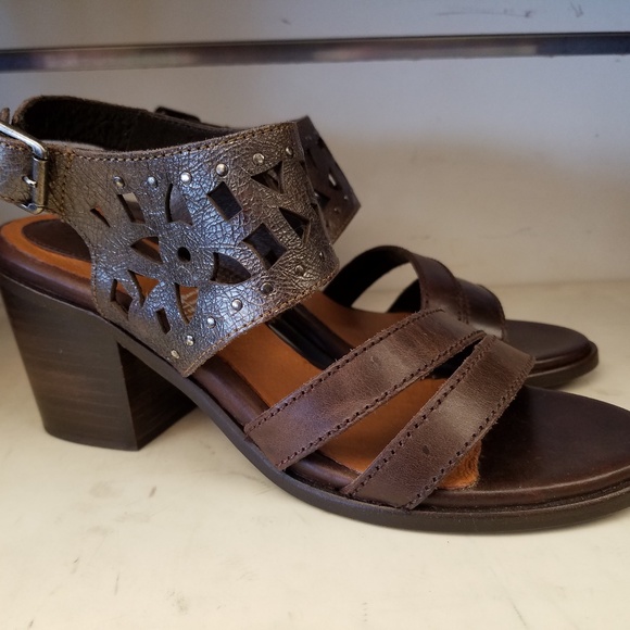 Ariat Shoes - New women's Ariat 10015449 Poppy leather sandal